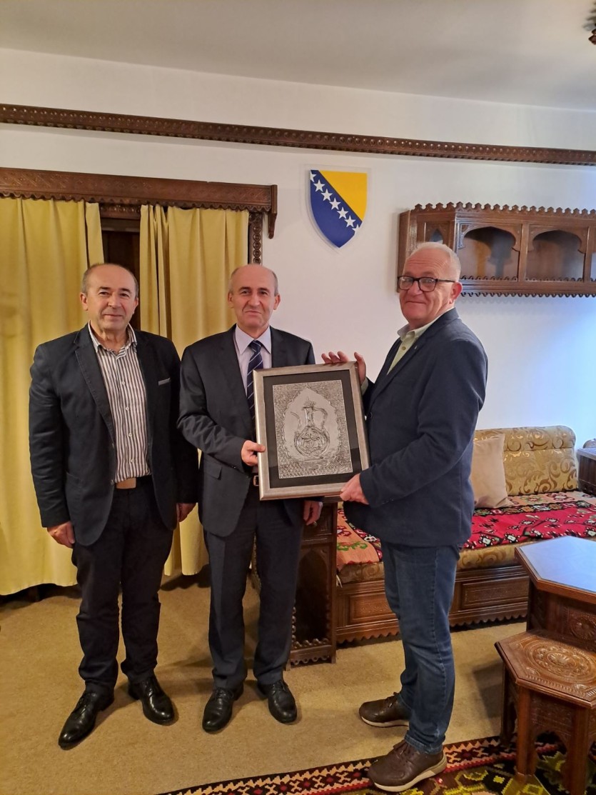 Delegacija Udruženja u posjeti najstarijoj obrazovnoj instituciji u Bosni i Hercegovini